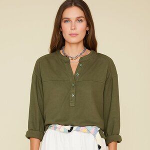 $259 Xírena Macyn Top – NWT, 100% Silk, Olive Green, Size Small